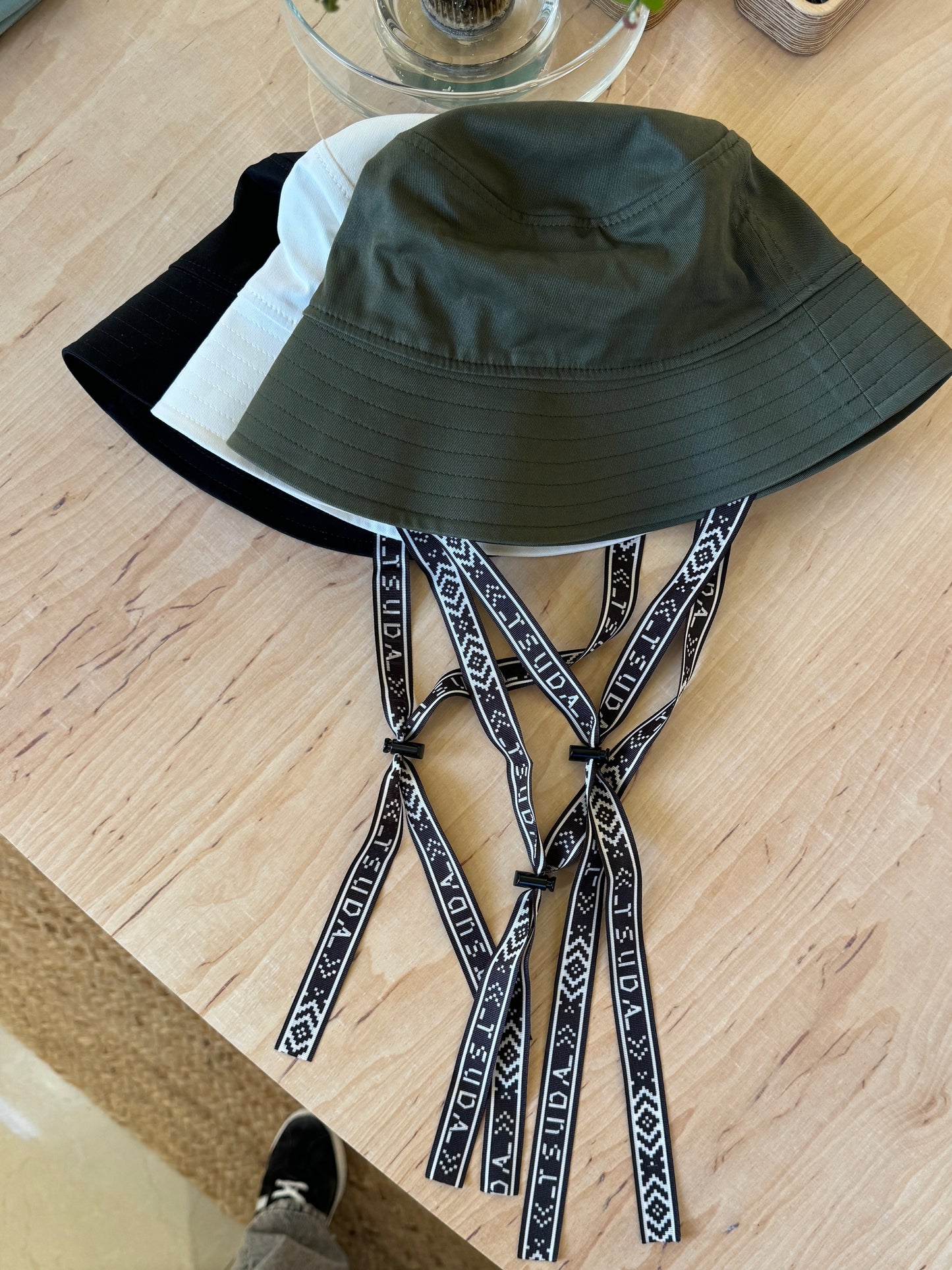 Bucket hat