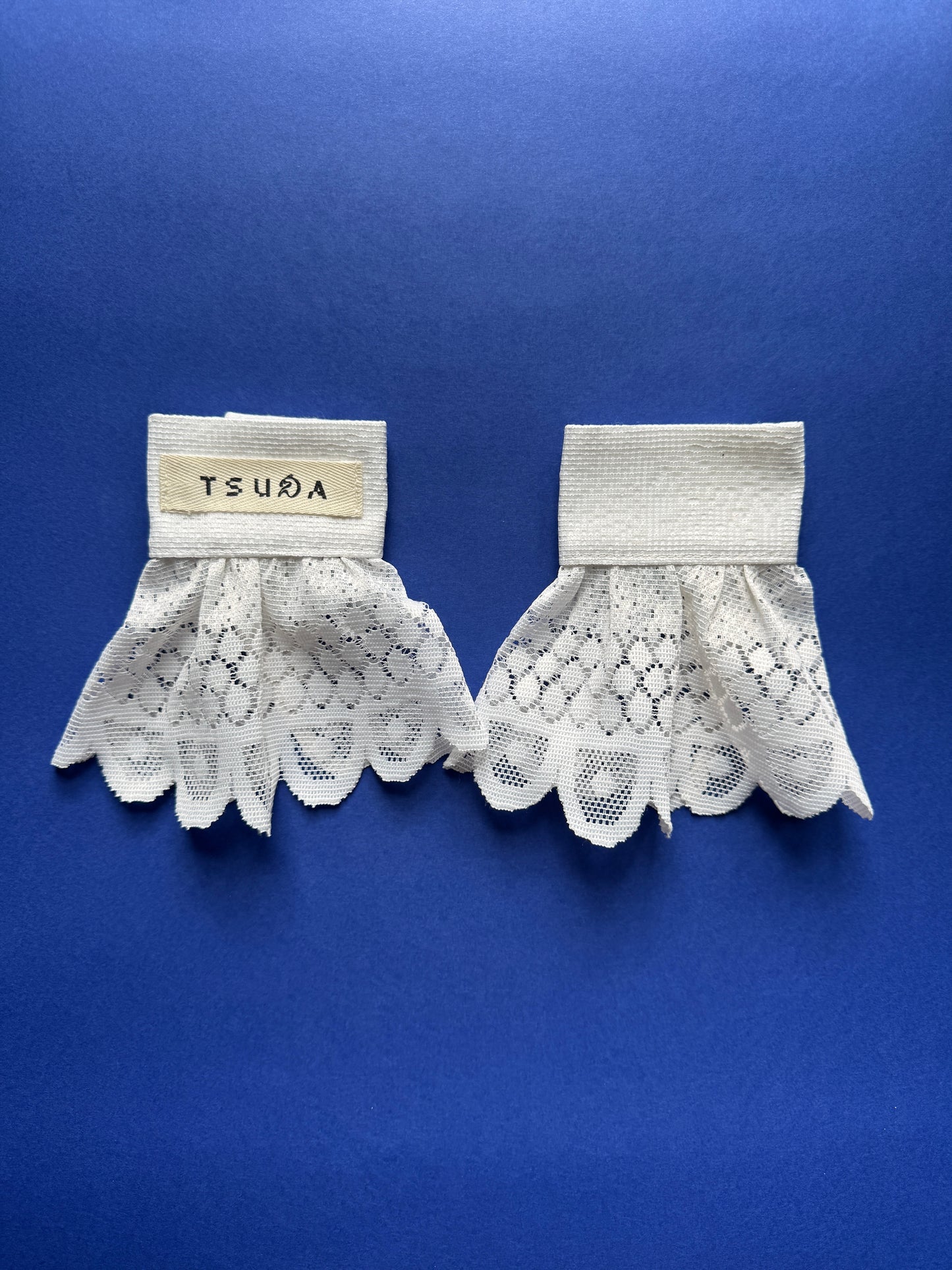 Curtain cuffs (pair)