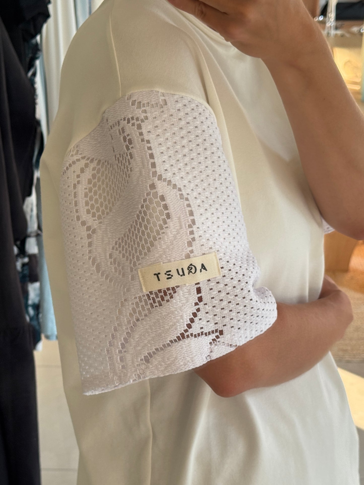 T-shirt with firanka-sleeves