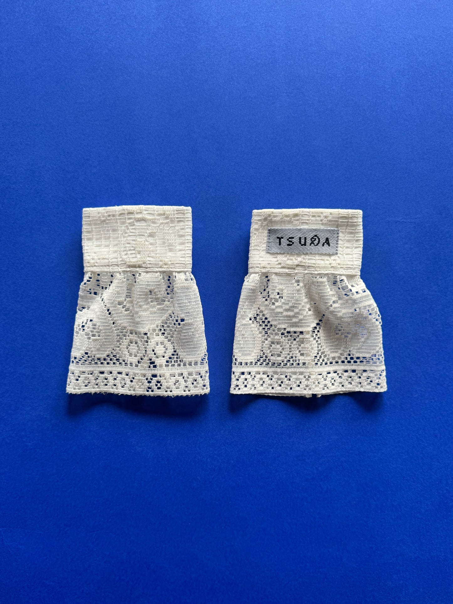 Curtain cuffs (pair)