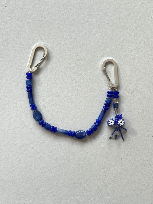 Keychain with 2 clasps and a tractor