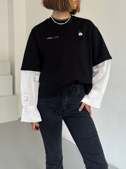 Longsleeve with curtain sleeves