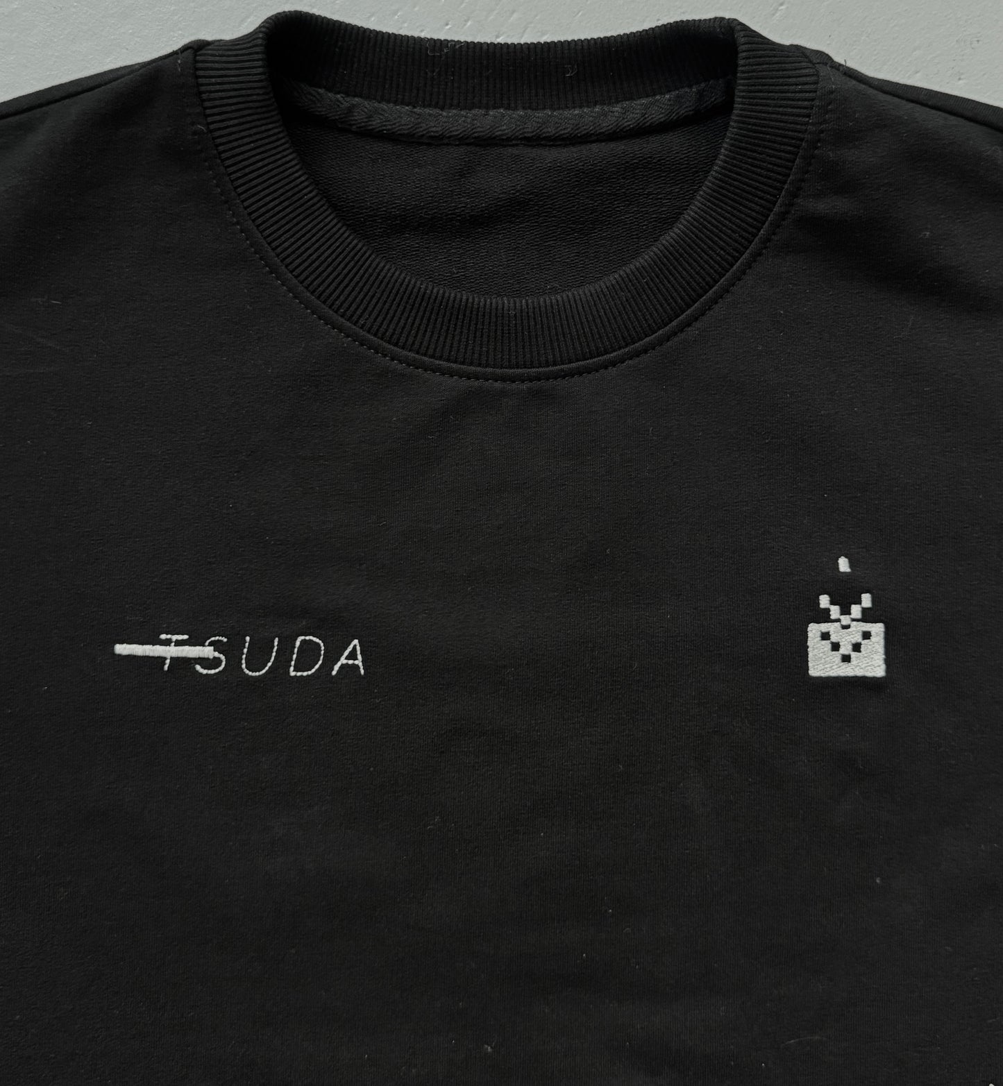 Longsleeve with curtain sleeves