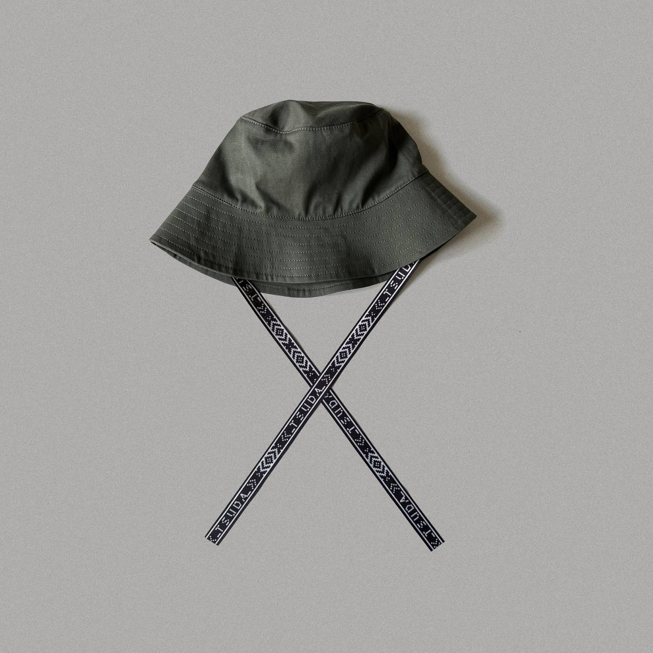Bucket hat