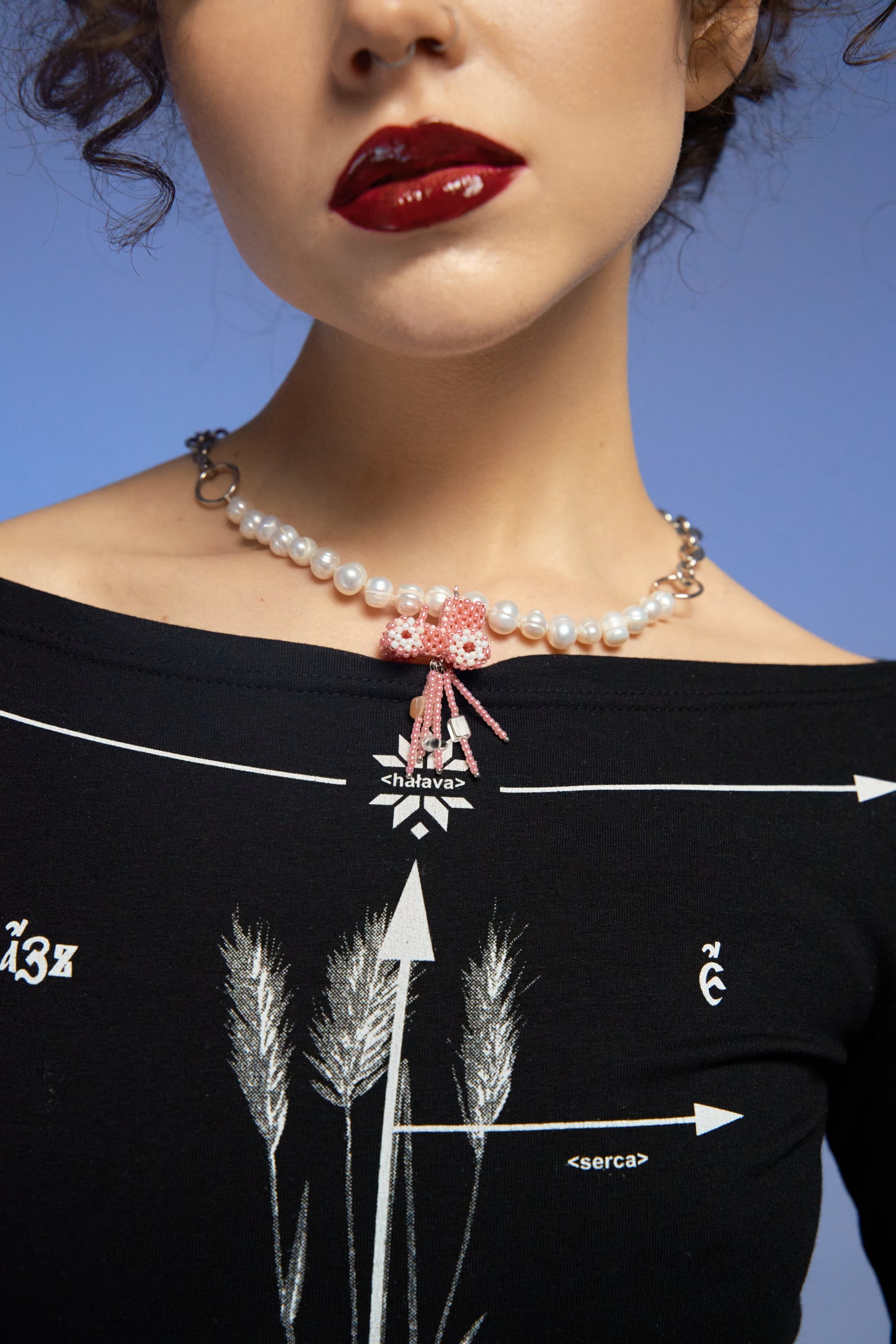 Pearl-steel necklace with a Tractor